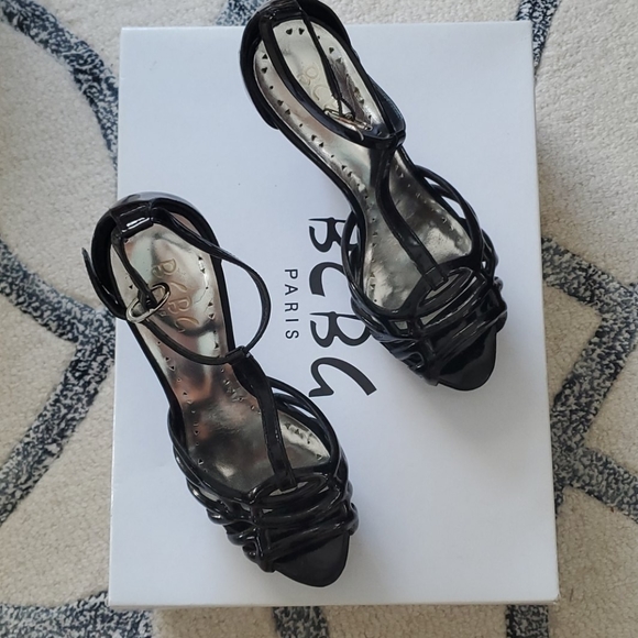 BCBG Cheri Black Platform Patent Heels - Picture 1 of 4
